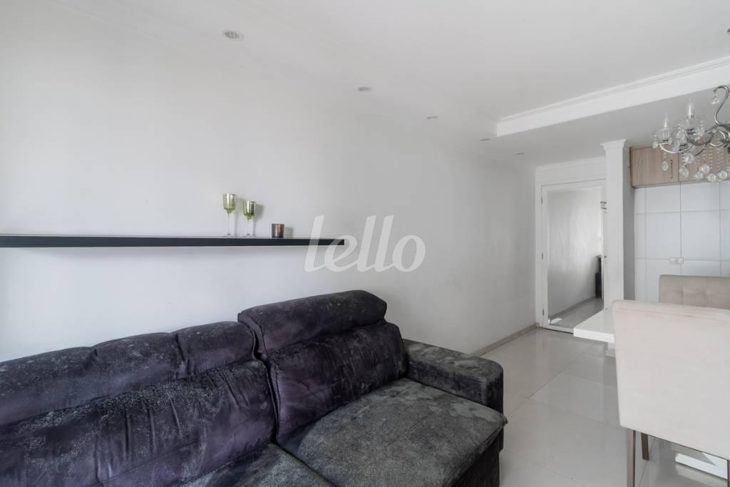 SALA de Apartamento à venda, Padrão com 51 m², 2 quartos e 1 vaga em Vila Bela - São Paulo
