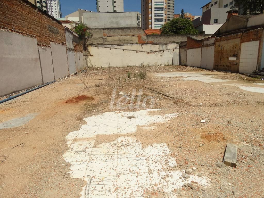 AREA DO TERENO de Área / Terreno para alugar, Padrão com 600 m², e em Jardim - Santo André