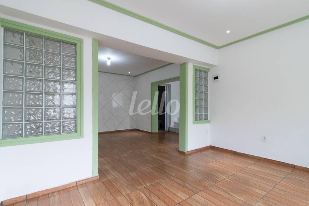 SALA de Casa à venda, sobrado com 100 m², 3 quartos e 2 vagas em Vila Graciosa - São Paulo