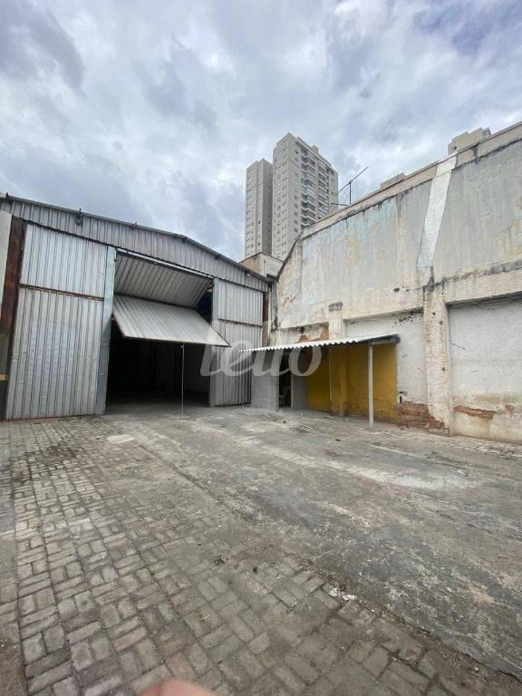 FACHADA INTERNA de Galpão/Armazém para alugar, Padrão com 500 m², e em Lapa - São Paulo