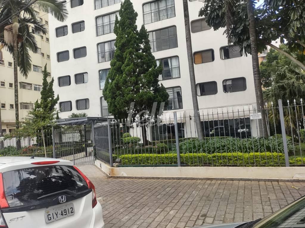 FRONTAL de Apartamento à venda, Padrão com 378 m², 4 quartos e 2 vagas em Aclimação - São Paulo