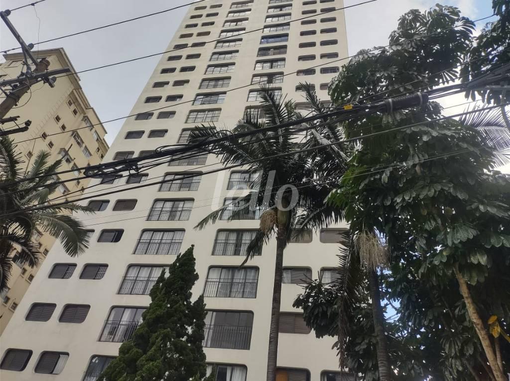 VISAO FRONTAL PREDIO de Apartamento à venda, Padrão com 378 m², 4 quartos e 2 vagas em Aclimação - São Paulo