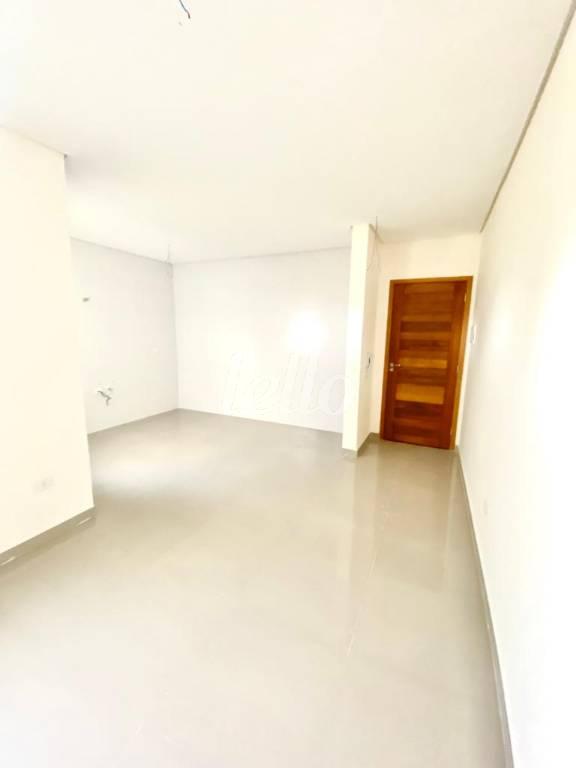 SALA DOIS AMBIENTES de Apartamento à venda, Padrão com 58 m², 2 quartos e 1 vaga em Parque Oratório - Santo André