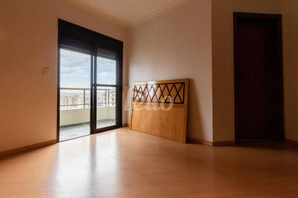 SUITE 1 de Apartamento para alugar, Duplex com 342 m², 4 quartos e 4 vagas em Vila Pompeia - São Paulo