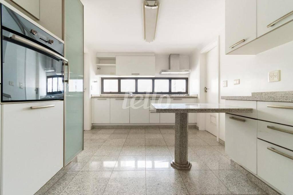 COZINHA de Apartamento para alugar, Duplex com 342 m², 4 quartos e 4 vagas em Vila Pompeia - São Paulo