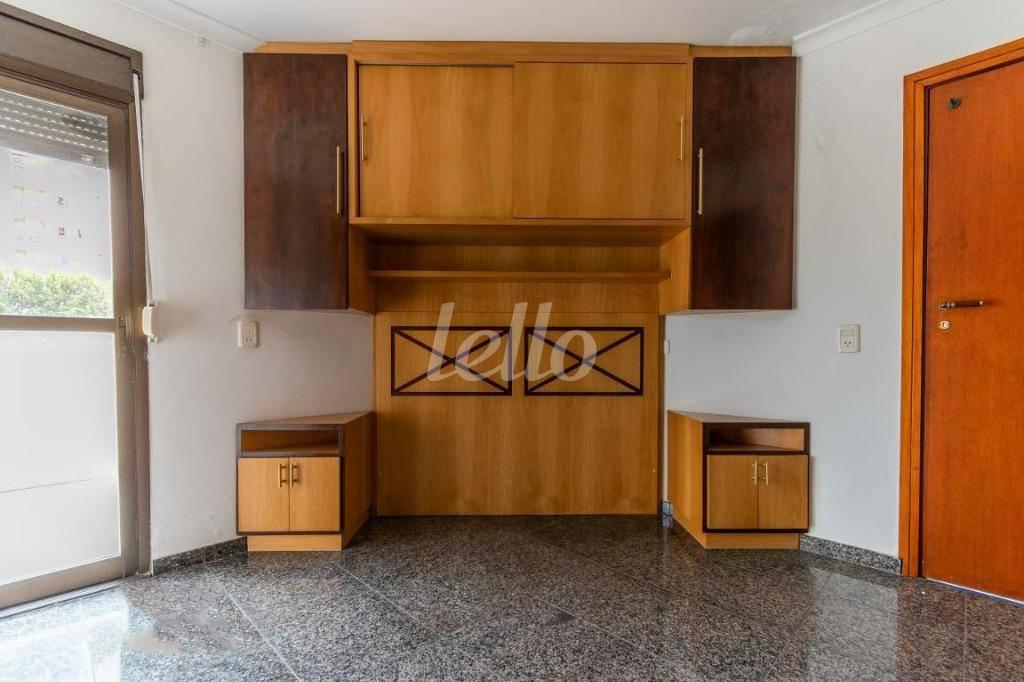 DORMITÓRIO DE SERVIÇO de Apartamento para alugar, Duplex com 342 m², 4 quartos e 4 vagas em Vila Pompeia - São Paulo