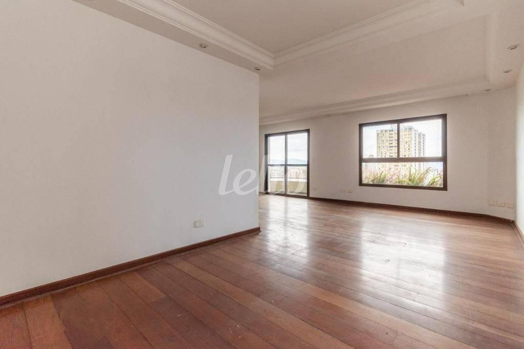 SALA de Apartamento para alugar, Duplex com 342 m², 4 quartos e 4 vagas em Vila Pompeia - São Paulo