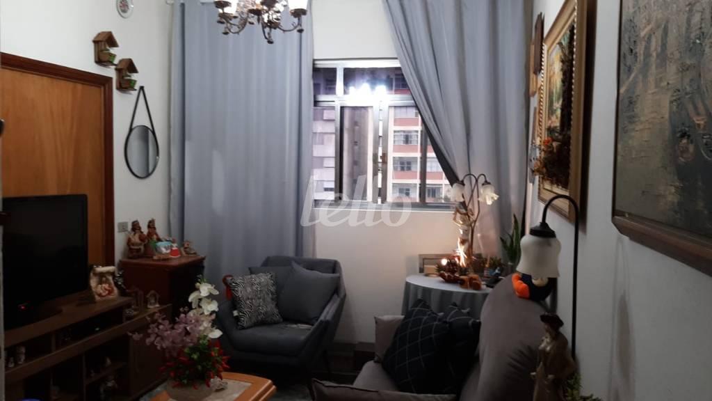 SALA de Apartamento à venda, Padrão com 44 m², 1 quarto e em Bela Vista - São Paulo