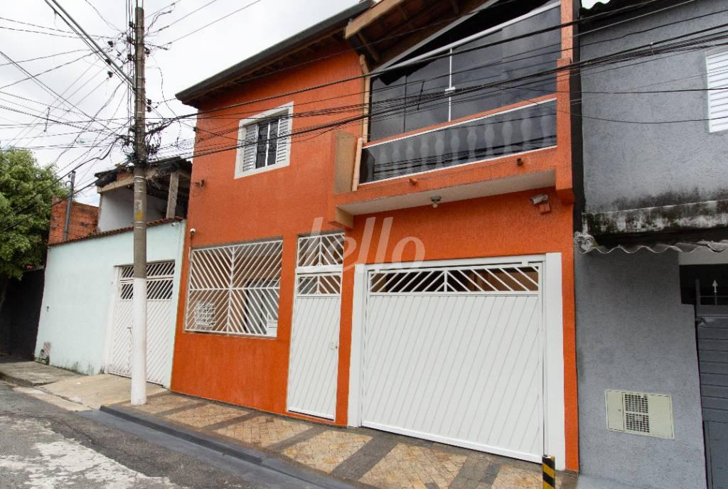 FACHADA de Casa à venda, sobrado com 90 m², 2 quartos e 2 vagas em Vila Medeiros - São Paulo