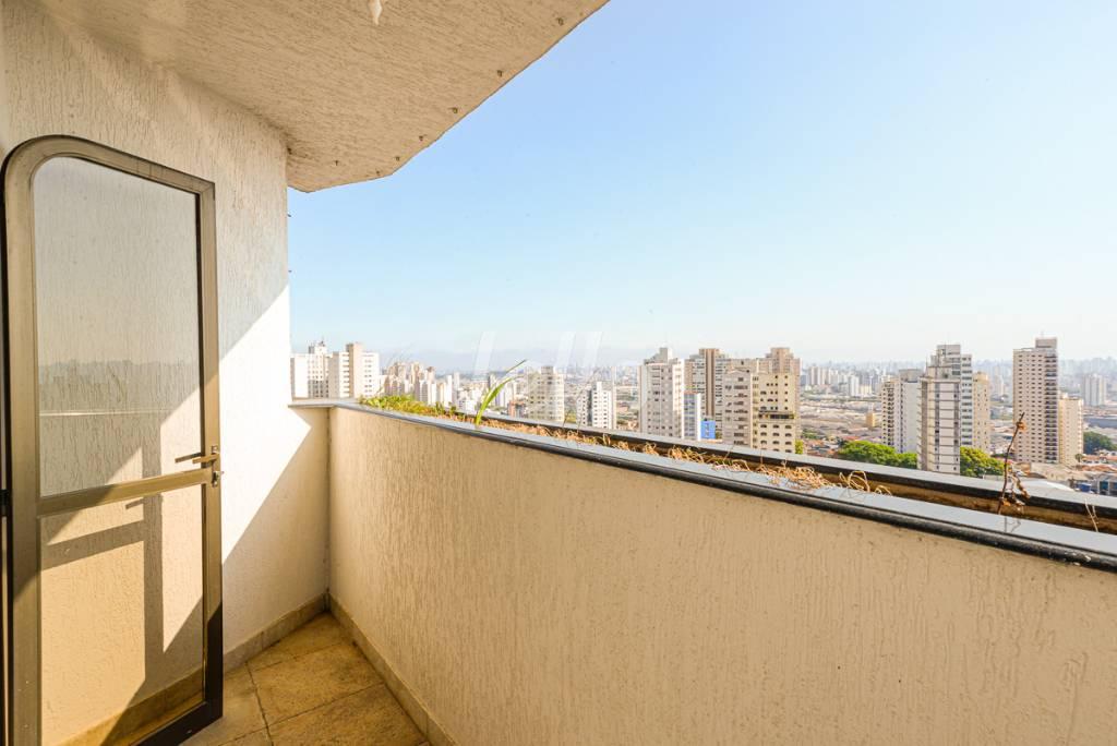 VARANDA de Apartamento à venda, cobertura - Padrão com 222 m², 2 quartos e 4 vagas em Mooca - São Paulo