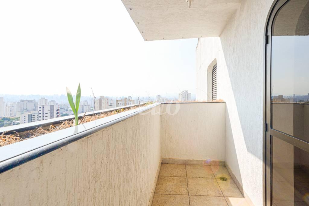 VARANDA de Apartamento à venda, cobertura - Padrão com 222 m², 2 quartos e 4 vagas em Mooca - São Paulo