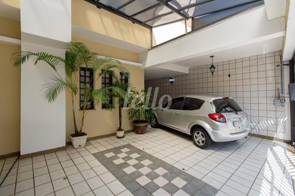 GARAGEM de Casa à venda, sobrado com 255 m², 3 quartos e 4 vagas em Vila Augusta - Guarulhos