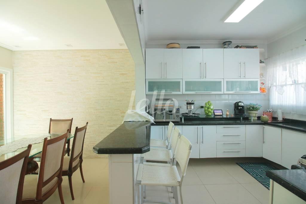 COZINHA de Casa à venda, sobrado com 350 m², 4 quartos e 4 vagas em Vila Alpina - São Paulo
