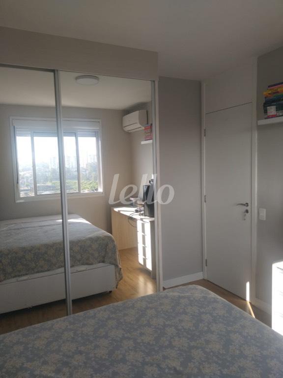 DORMITORIO de Apartamento à venda, Padrão com 51 m², 2 quartos e 1 vaga em Vila Carioca - São Paulo