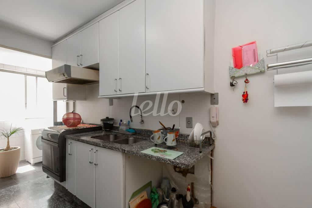 COZINHA de Apartamento à venda, Padrão com 77 m², 2 quartos e 1 vaga em Paraíso - São Paulo