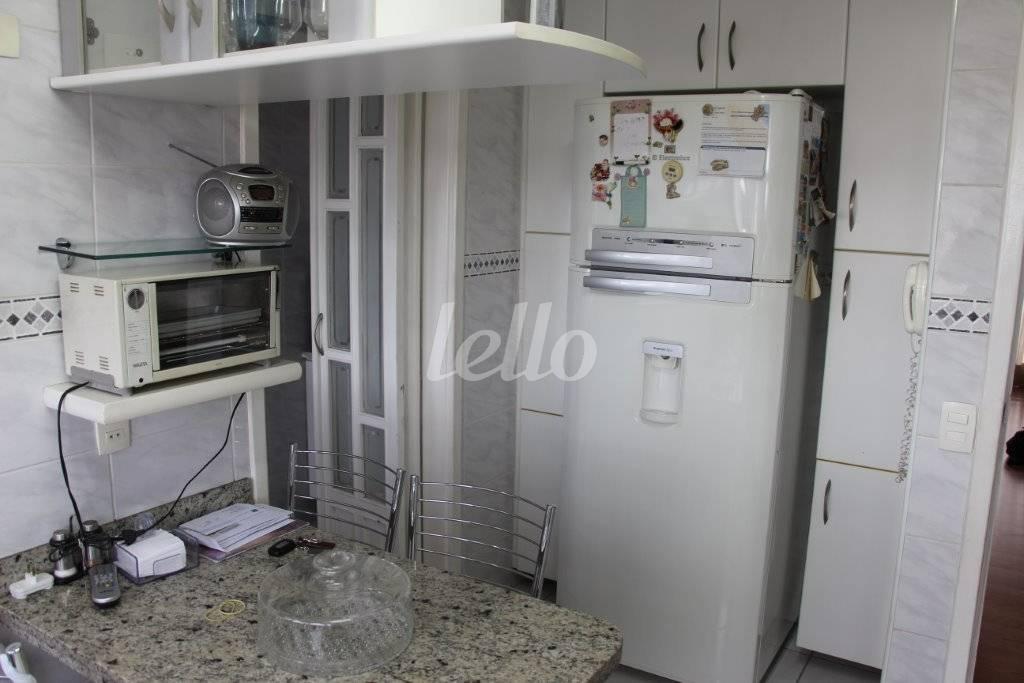 COZINHA de Apartamento para alugar, Padrão com 140 m², 3 quartos e 2 vagas em Vila Congonhas - São Paulo