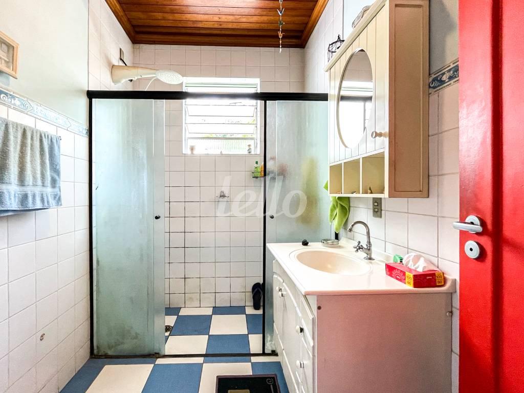 25 BANHEIRO de Casa à venda, sobrado com 120 m², 2 quartos e 1 vaga em Bela Vista - São Paulo