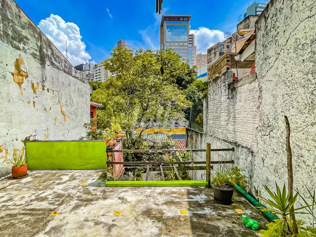 39 VARANDA de Casa à venda, sobrado com 120 m², 2 quartos e 1 vaga em Bela Vista - São Paulo