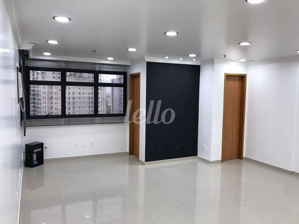SALA de Sala / Conjunto para alugar, Padrão com 35 m², e 1 vaga em Vila Guarani - São Paulo