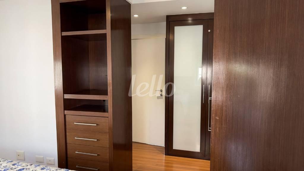 CLOSET de Apartamento à venda, Padrão com 205 m², 3 quartos e 2 vagas em Perdizes - São Paulo