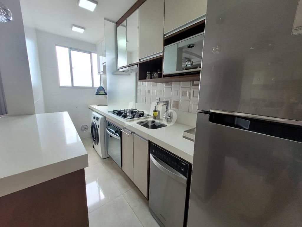 COZINHA de Apartamento à venda, Padrão com 52 m², 2 quartos e 2 vagas em Utinga - Santo André