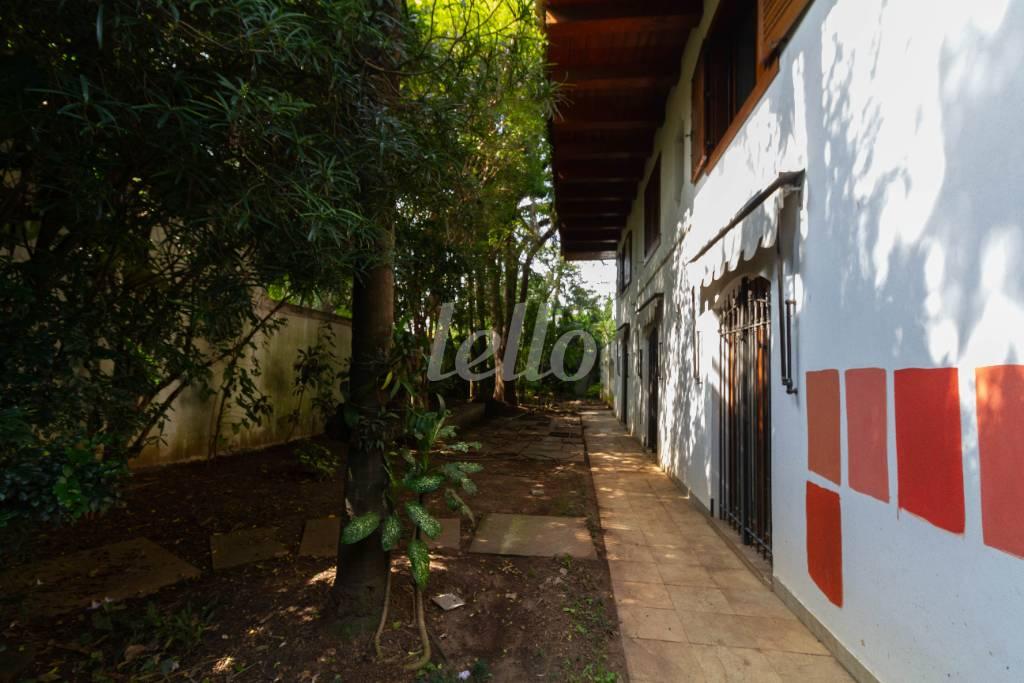 JARDIM de Casa para alugar, térrea com 745 m², 5 quartos e 10 vagas em Jardim América - São Paulo