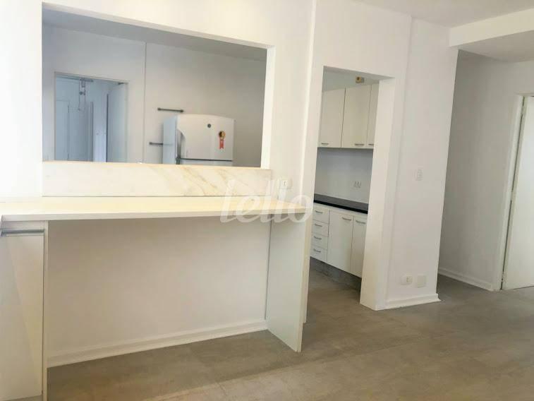 COZINHA de Apartamento para alugar, Padrão com 205 m², 4 quartos e 2 vagas em Vila Nova Conceição - São Paulo
