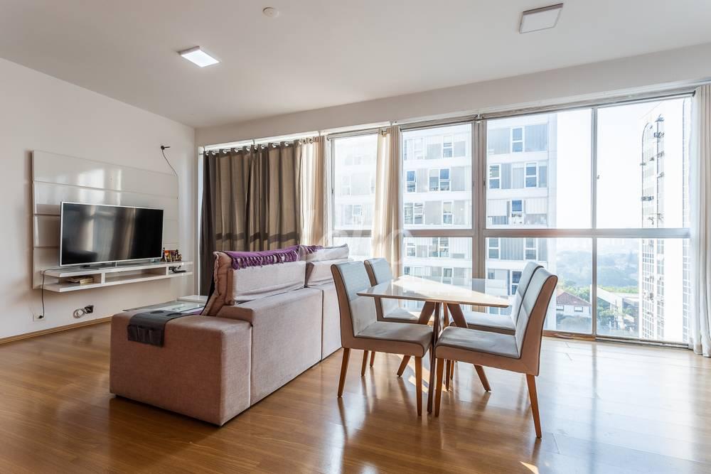 LIVING de Apartamento à venda, Duplex com 116 m², 3 quartos e em Jardins - São Paulo