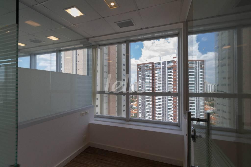 SALA 3 de Sala / Conjunto para alugar, Padrão com 110 m², e 3 vagas em Cidade Monções - São Paulo