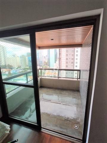 VARANDA de Apartamento à venda, Padrão com 140 m², 3 quartos e 3 vagas em Aclimação - São Paulo