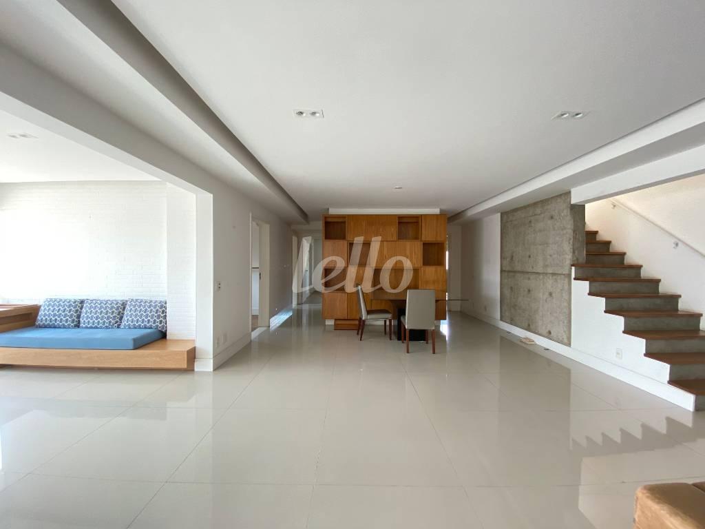 SALA de Apartamento à venda, cobertura - Padrão com 296 m², 4 quartos e 4 vagas em Santana - São Paulo