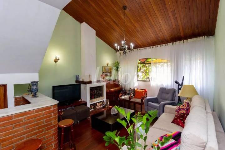 SALA de Casa à venda, sobrado com 218 m², 3 quartos e 2 vagas em Água Rasa - São Paulo