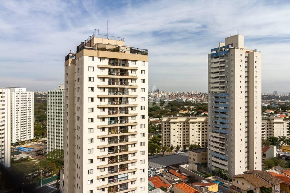 VISTA de Apartamento à venda, Padrão com 154 m², 3 quartos e 2 vagas em Alto da Lapa - São Paulo