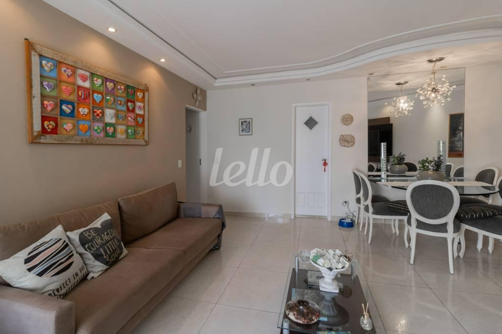 SALA de Apartamento para alugar, Padrão com 100 m², 3 quartos e 2 vagas em Santana - São Paulo
