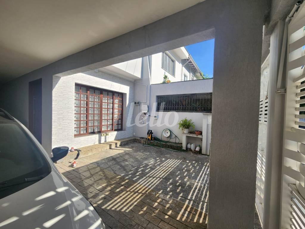 GARAGEM de Casa à venda, sobrado com 250 m², 3 quartos e 3 vagas em Cambuci - São Paulo