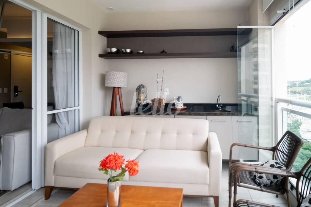 VARANDA de Apartamento à venda, Padrão com 66 m², 1 quarto e 1 vaga em Brooklin Paulista - São Paulo