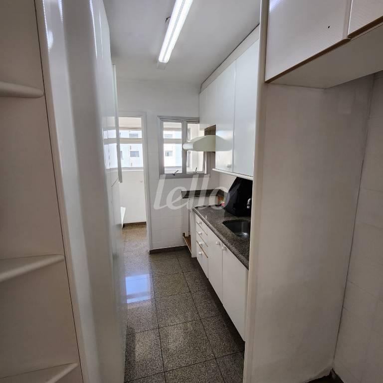 COZINHA de Apartamento à venda, Padrão com 68 m², 2 quartos e 1 vaga em Vila Ipojuca - São Paulo