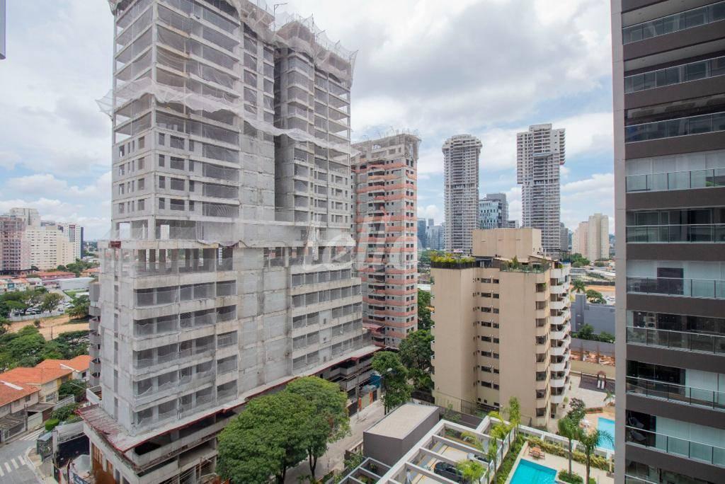 VISTA de Apartamento à venda, Padrão com 66 m², 2 quartos e 1 vaga em Jardim Das Acácias - São Paulo