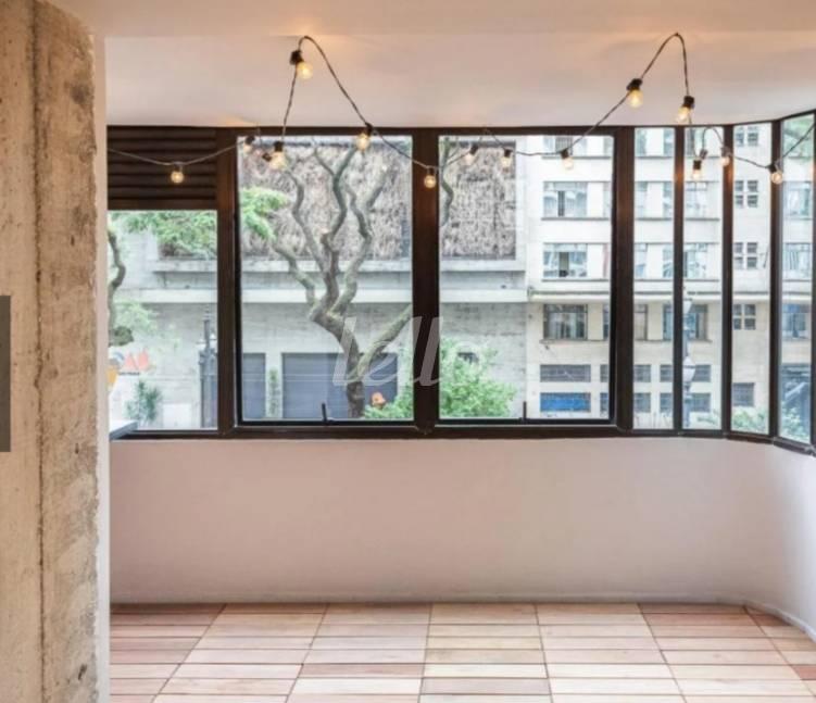 SALA de Apartamento à venda, Padrão com 78 m², 1 quarto e em Bela Vista - São Paulo