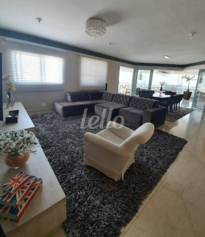 SALA de Apartamento para alugar, Padrão com 202 m², 3 quartos e 4 vagas em Vila Regente Feijó - São Paulo