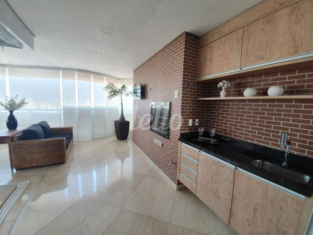 VARANDA GOURMET de Apartamento para alugar, Padrão com 202 m², 3 quartos e 4 vagas em Vila Regente Feijó - São Paulo