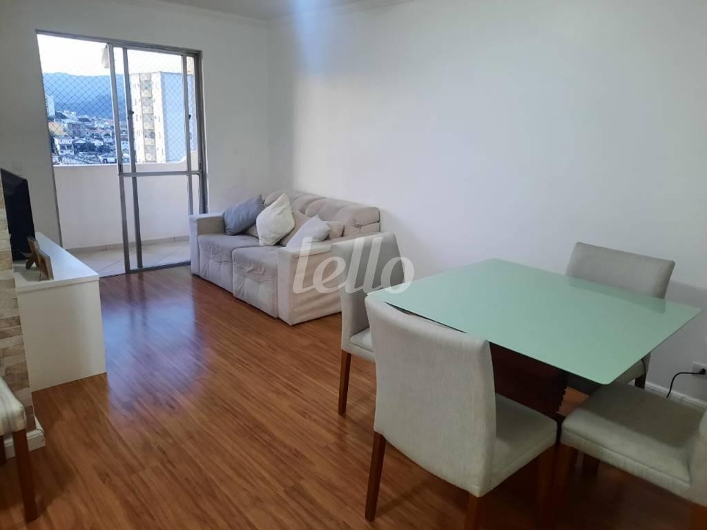 SALA de Apartamento à venda, Padrão com 72 m², 2 quartos e 1 vaga em Vila Mazzei - São Paulo