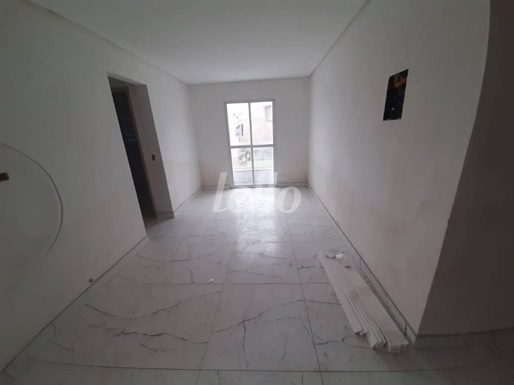 SALA de Apartamento à venda, cobertura - Padrão com 69 m², 2 quartos e 1 vaga em Vila Pires - Santo André