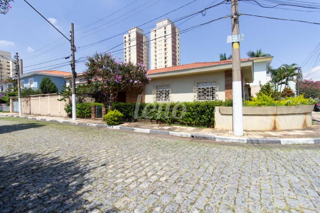 FACHADA (1 DE 6) de Casa à venda, sobrado com 306 m², 5 quartos e 4 vagas em Santana - São Paulo