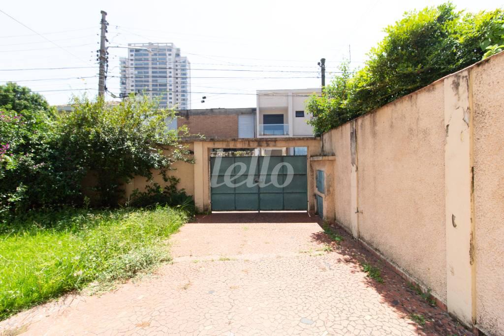 GARAGEM (2 DE 3) de Casa à venda, sobrado com 306 m², 5 quartos e 4 vagas em Santana - São Paulo