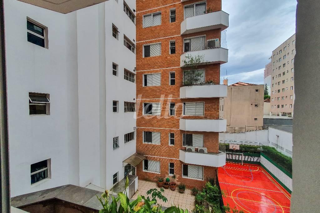 VISTA DOS DORMITÓRIOS de Apartamento à venda, Padrão com 136 m², 4 quartos e 2 vagas em Pinheiros - São Paulo