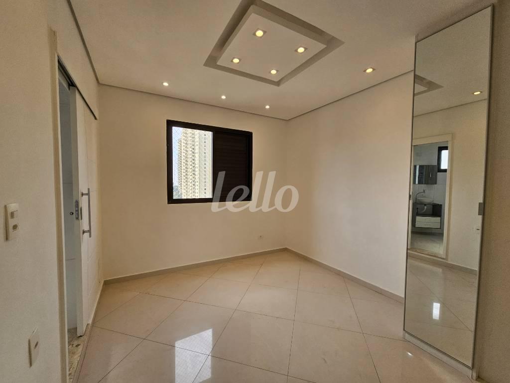 SUITE 3 de Apartamento para alugar, cobertura - Padrão com 234 m², 4 quartos e 3 vagas em Vila Gomes Cardim - São Paulo