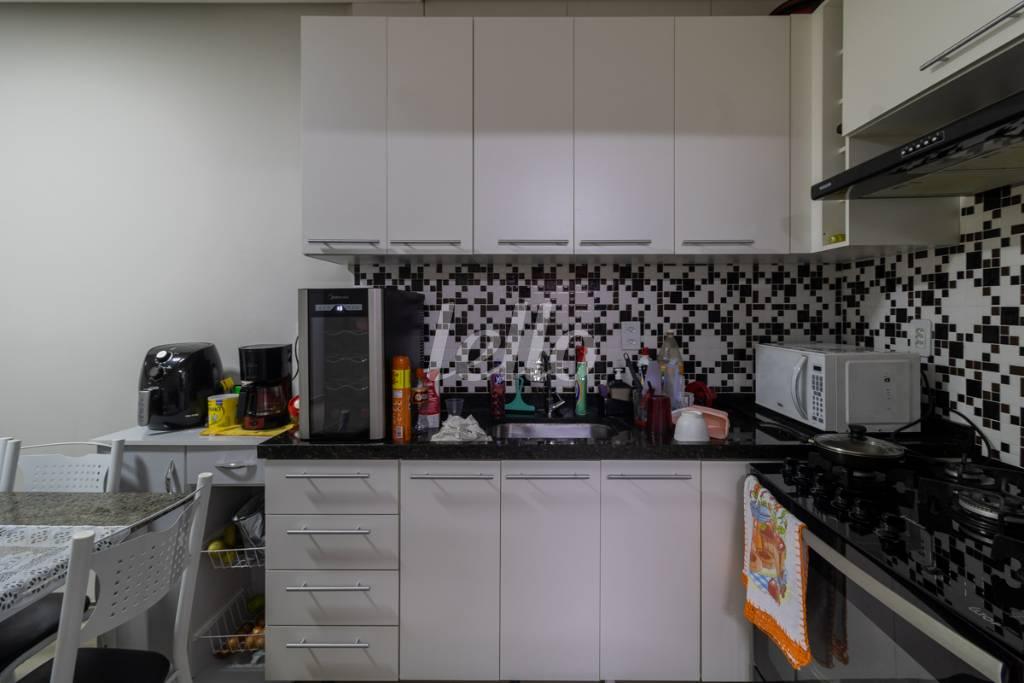 COZINHA de Apartamento para alugar, Padrão com 70 m², 2 quartos e 1 vaga em Vila Valparaíso - Santo André