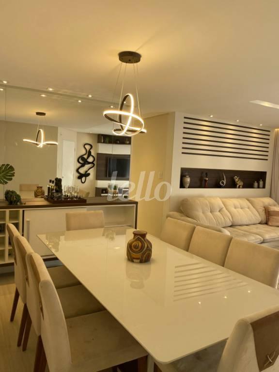 SALA de Apartamento à venda, Padrão com 115 m², 3 quartos e 2 vagas em Vila Bertioga - São Paulo