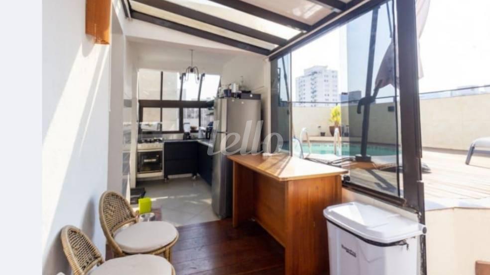 VARANDA de Apartamento à venda, Padrão com 90 m², 1 quarto e 1 vaga em Vila Olímpia - São Paulo